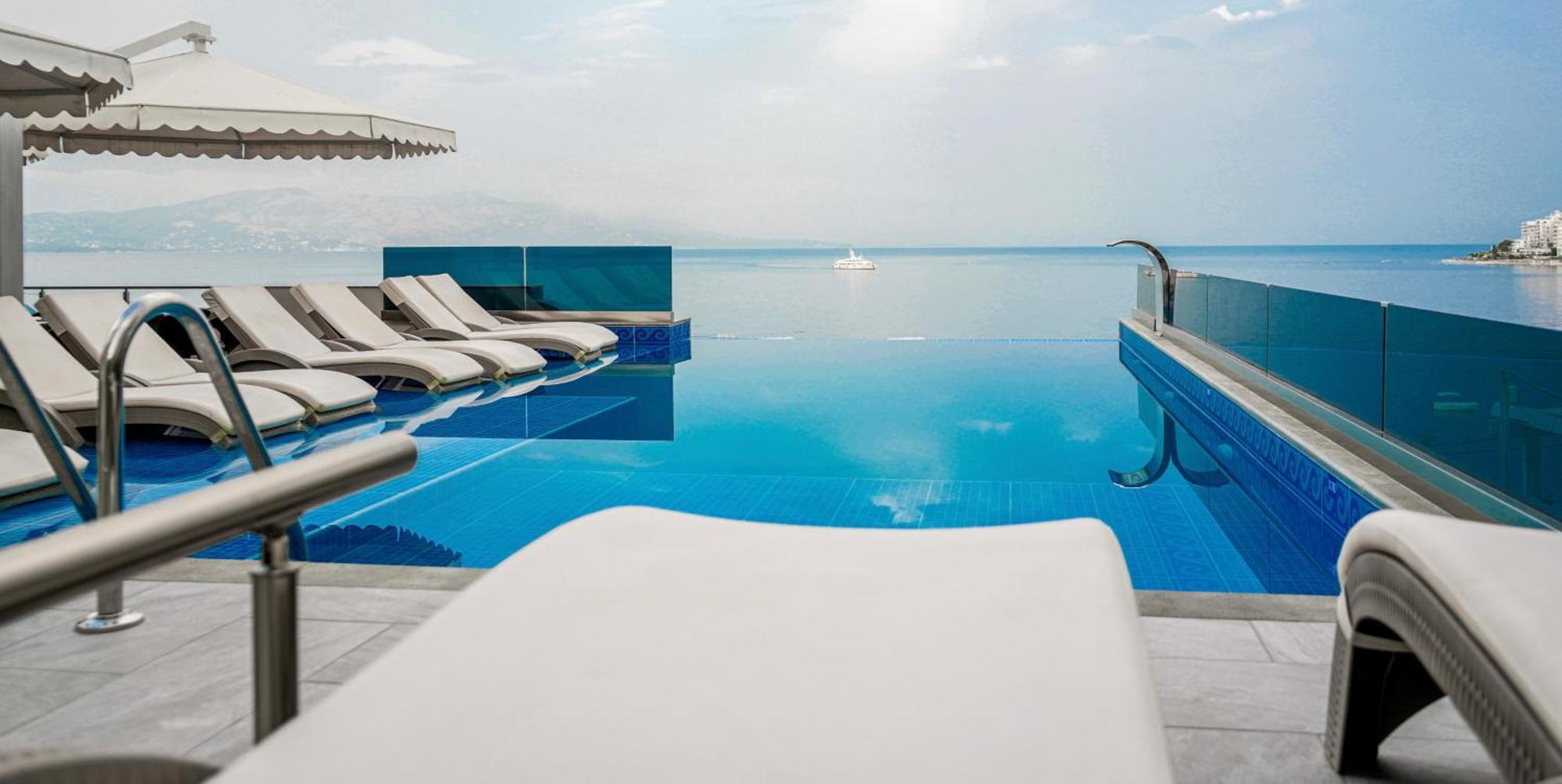 Hotel Serxho Sarandë 外观 照片