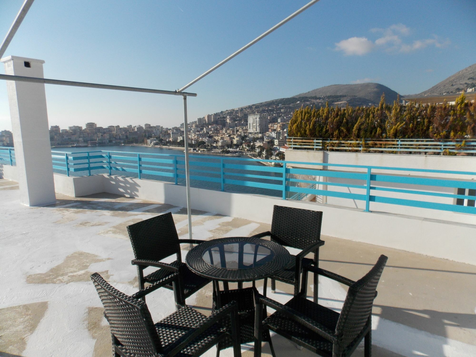Hotel Serxho Sarandë 外观 照片