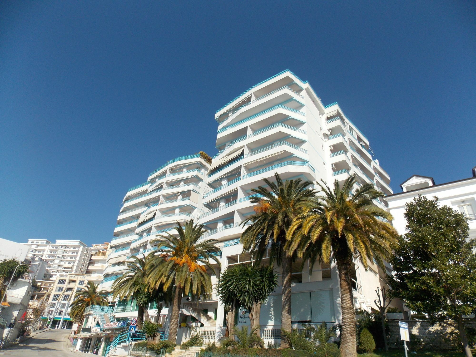 Hotel Serxho Sarandë 外观 照片